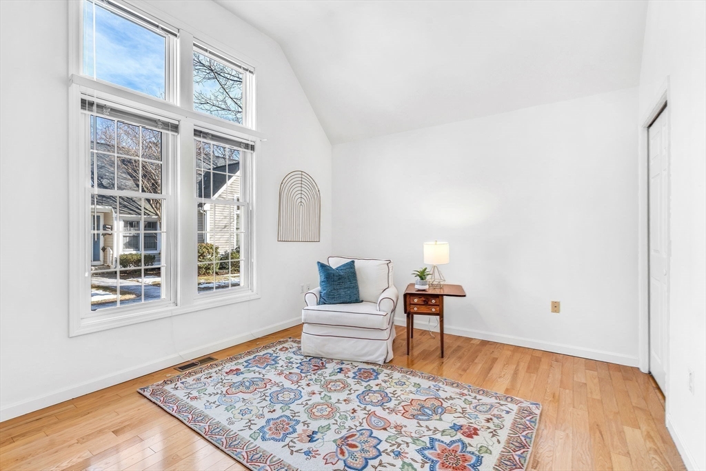 9 Brewster Lane # 9