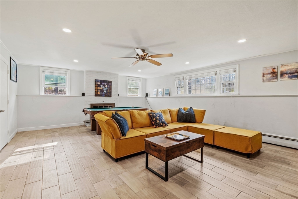 4 Flintlock Dr