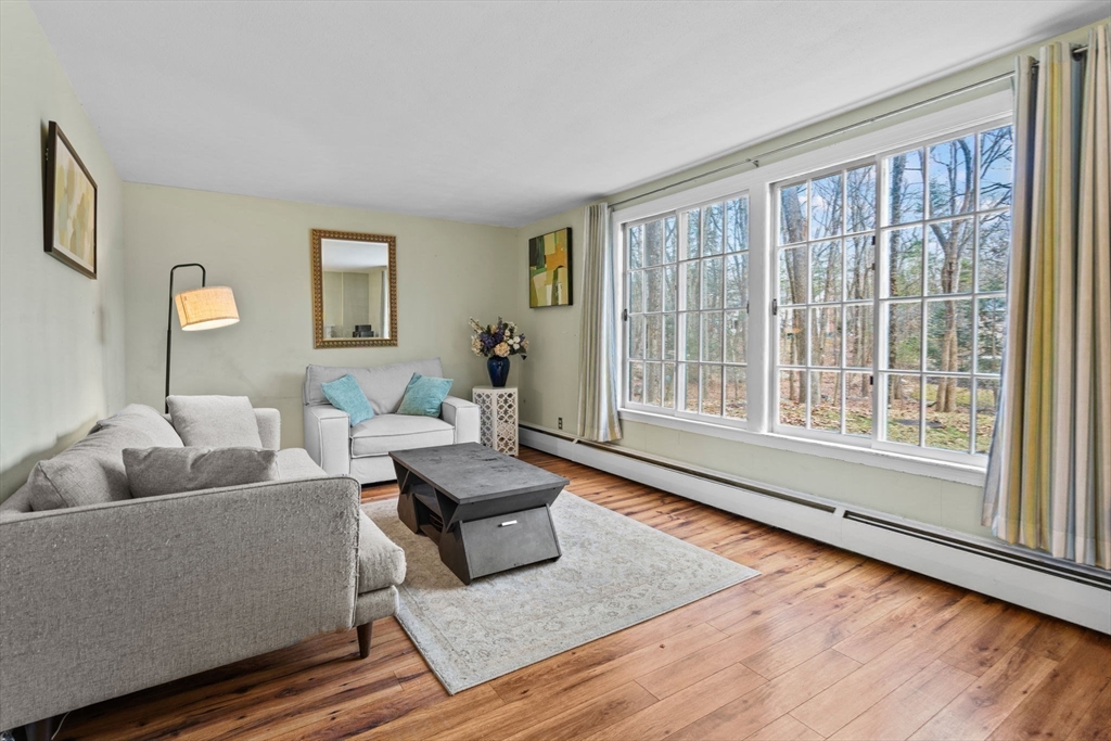 4 Flintlock Dr