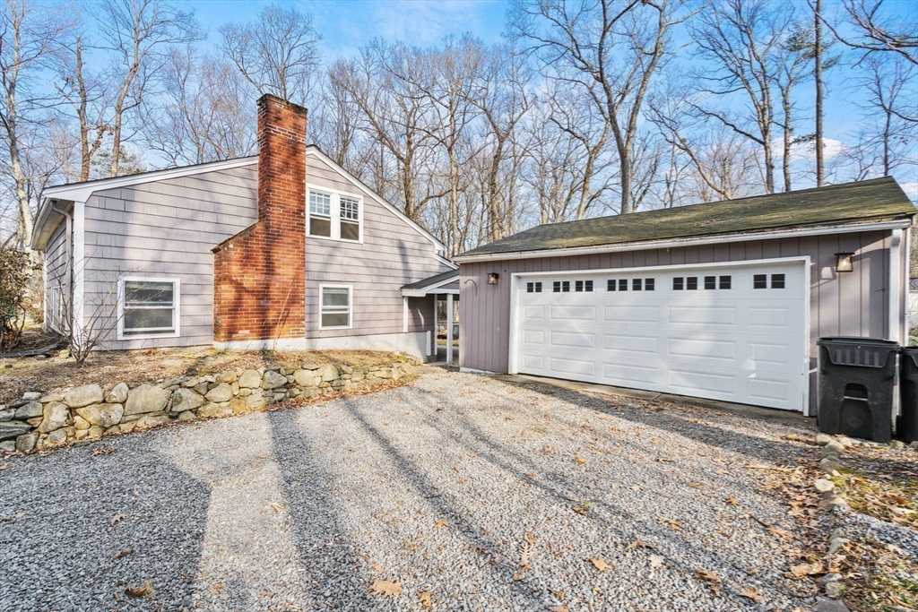 4 Flintlock Dr