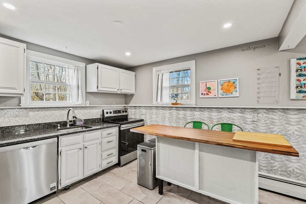 4 Flintlock Dr