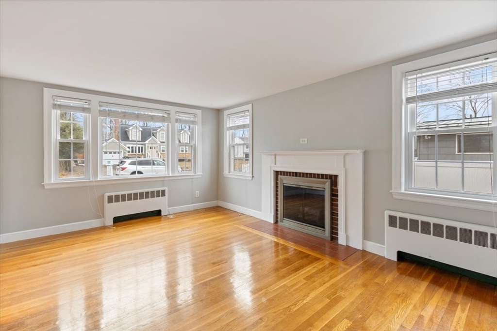 51 Court St