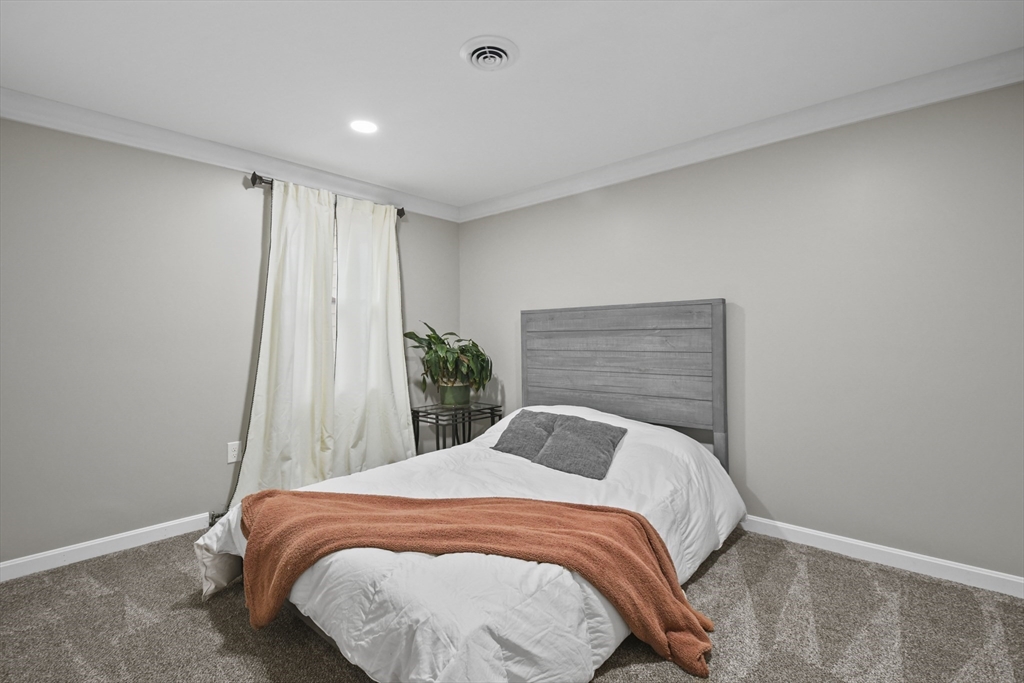 148 Lunenburg Rd
