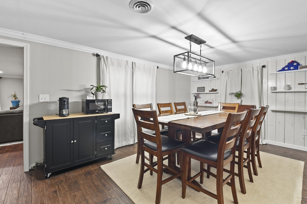 148 Lunenburg Rd