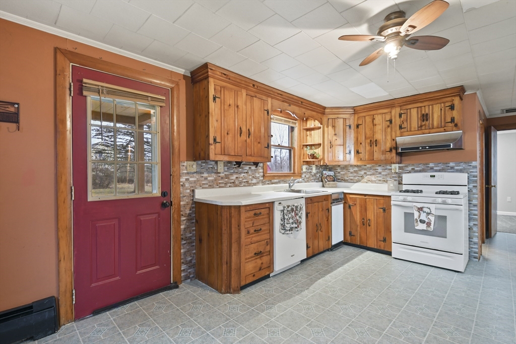 148 Lunenburg Rd