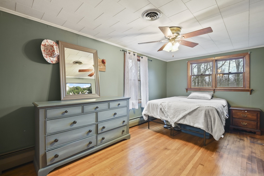148 Lunenburg Rd