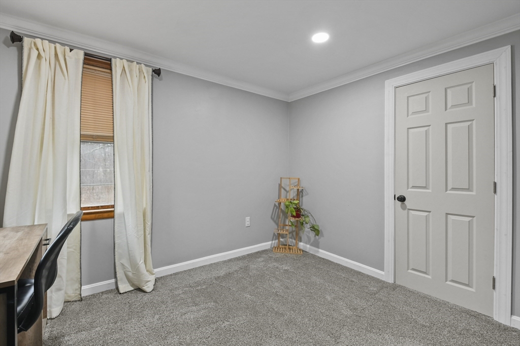 148 Lunenburg Rd