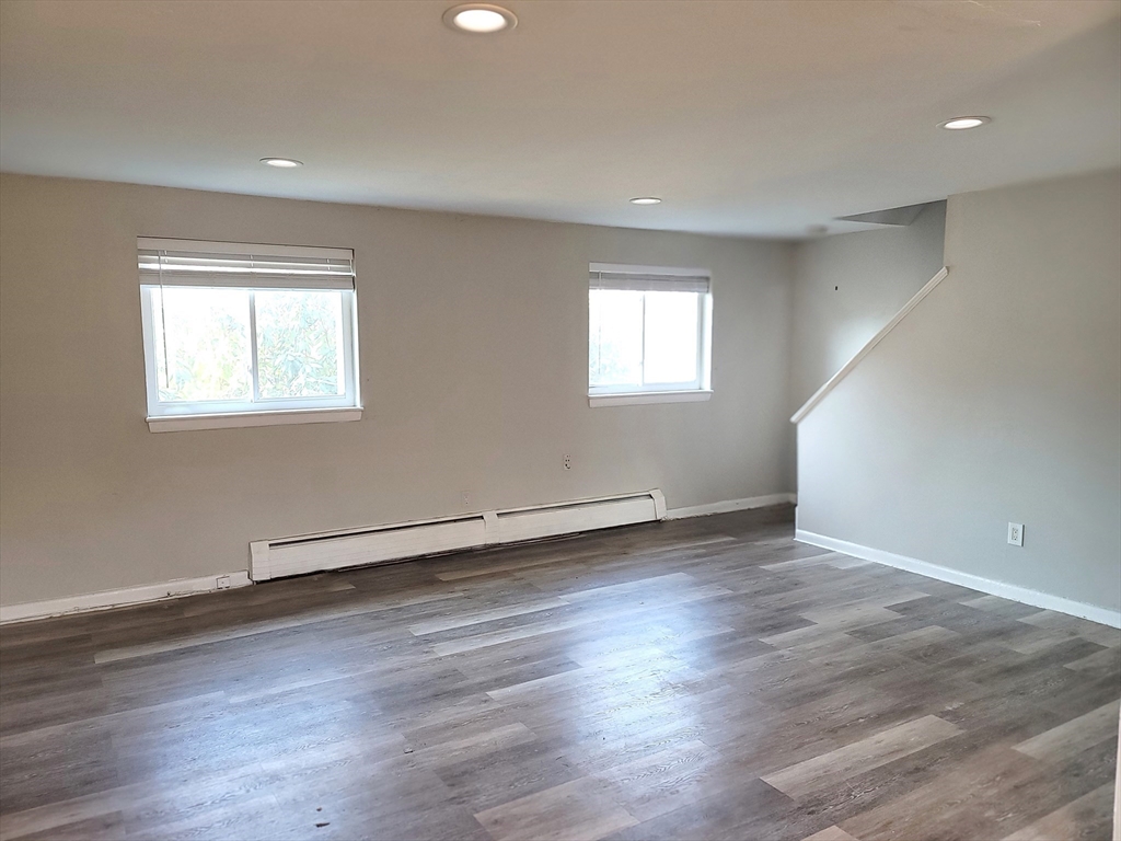 118 Bishop Dr # 118