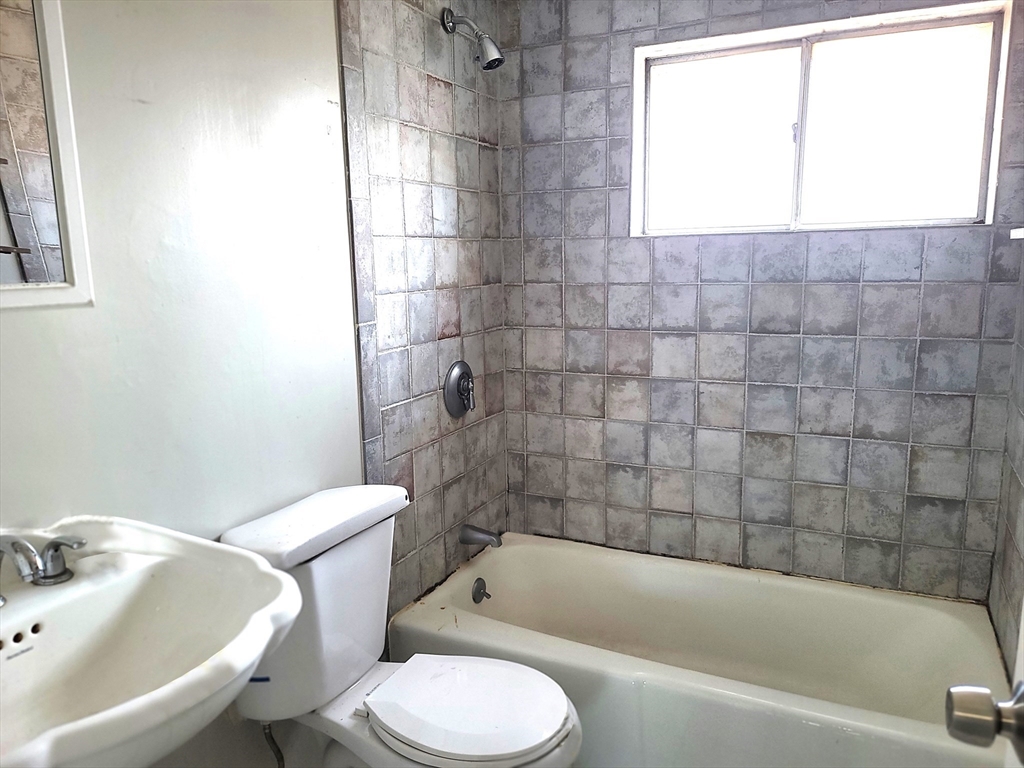118 Bishop Dr # 118