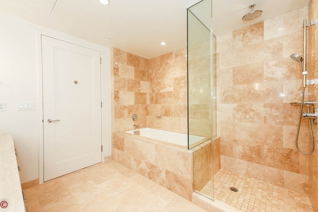 1 Franklin Street # 2801