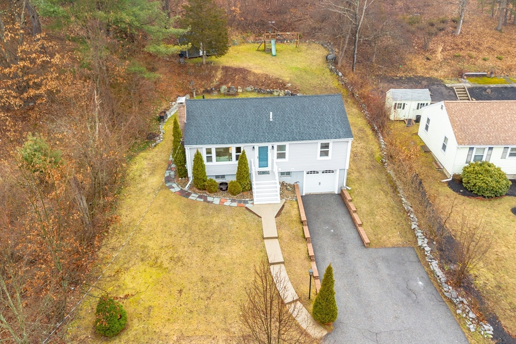 93 Russell St