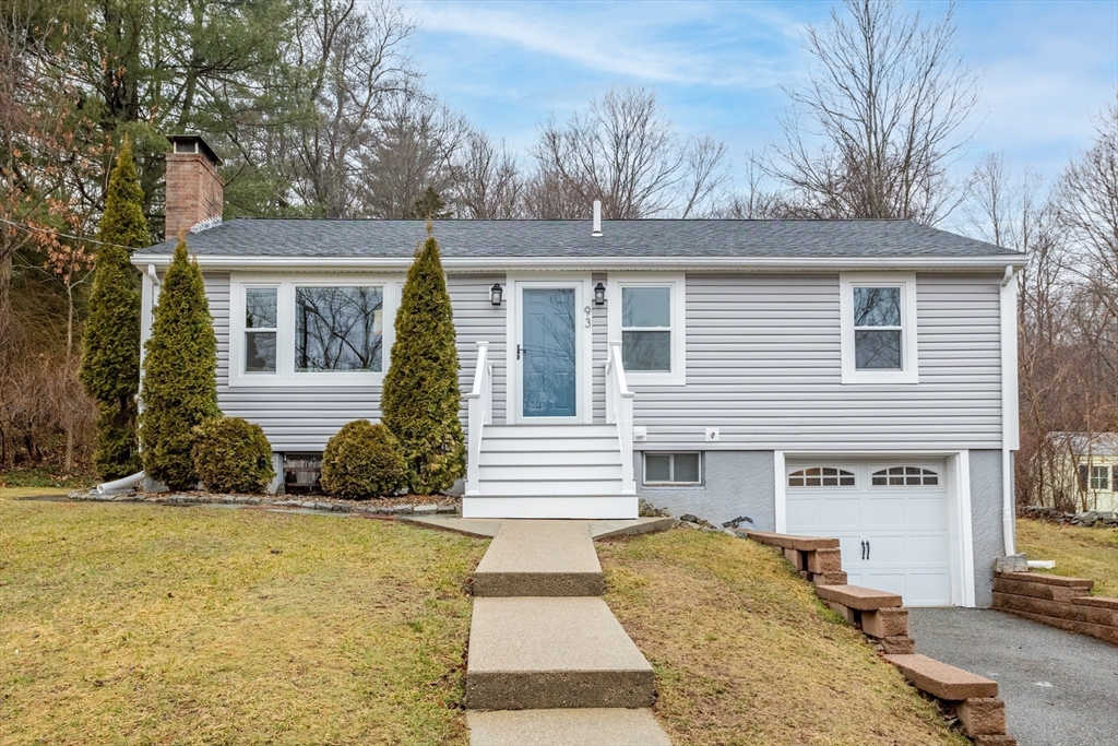 93 Russell St