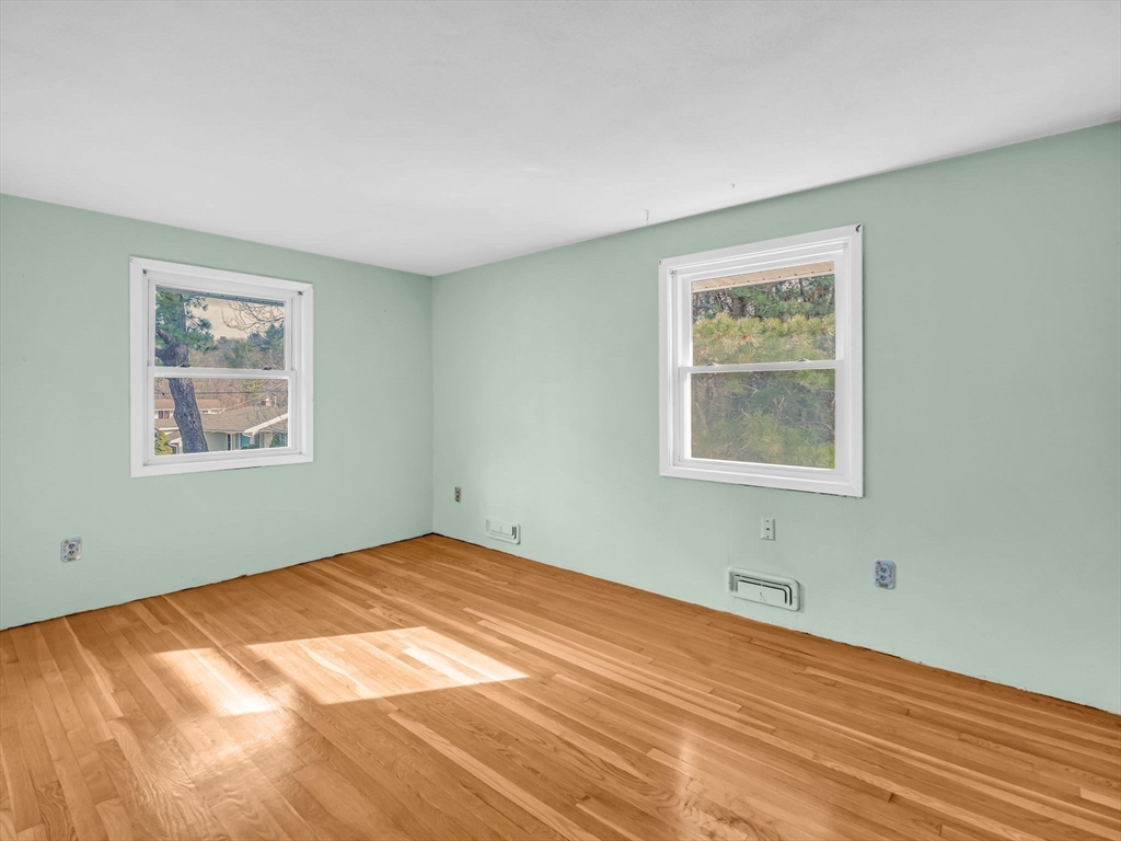 11 San Mateo Dr