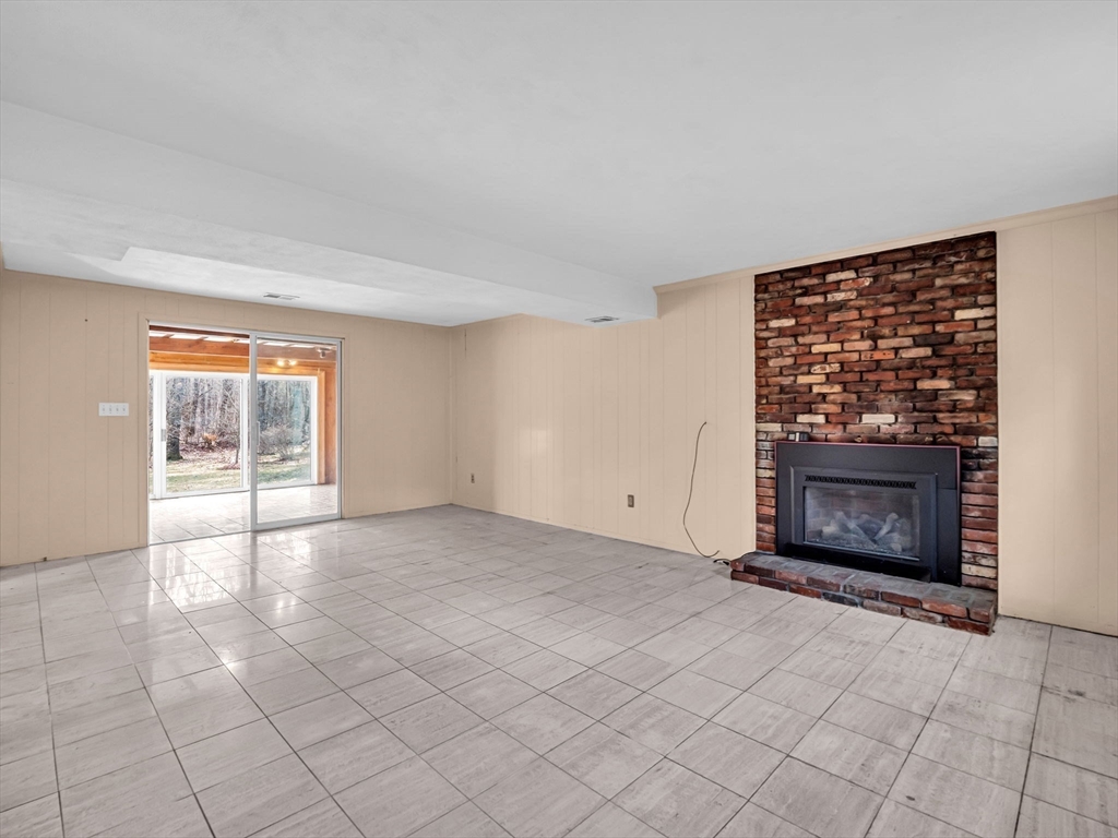 11 San Mateo Dr