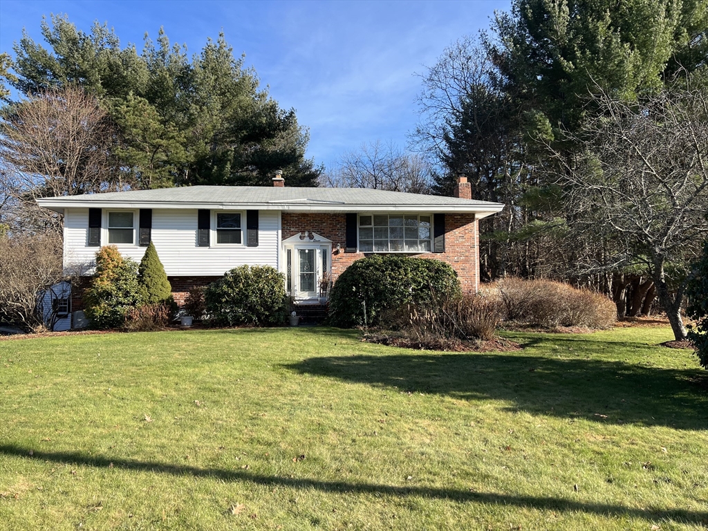 11 San Mateo Dr