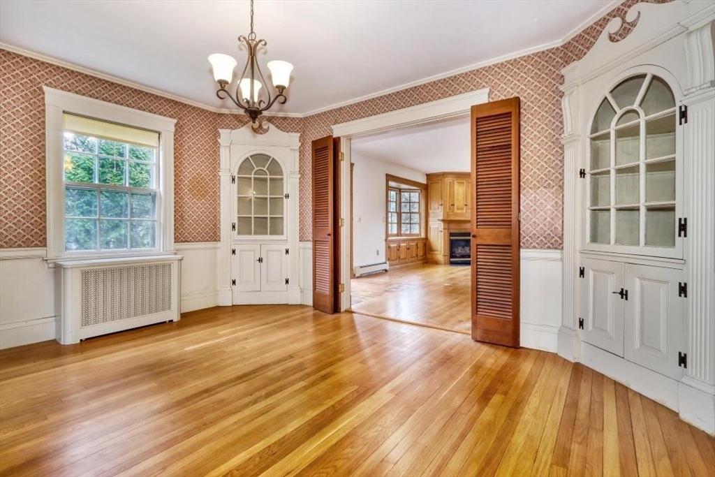 44 Cabot St