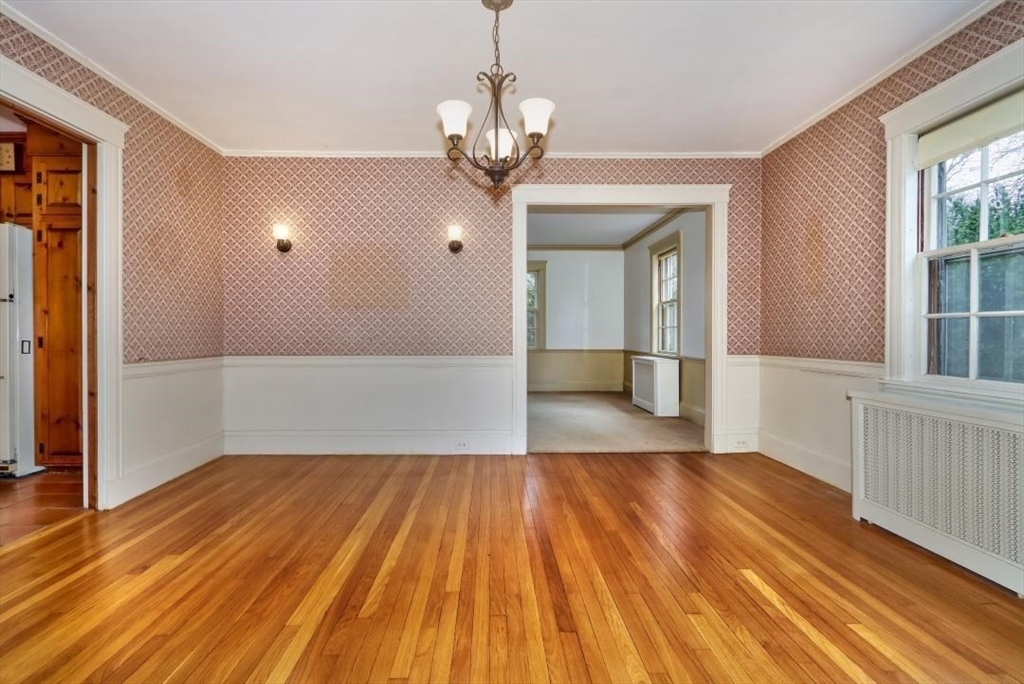 44 Cabot St