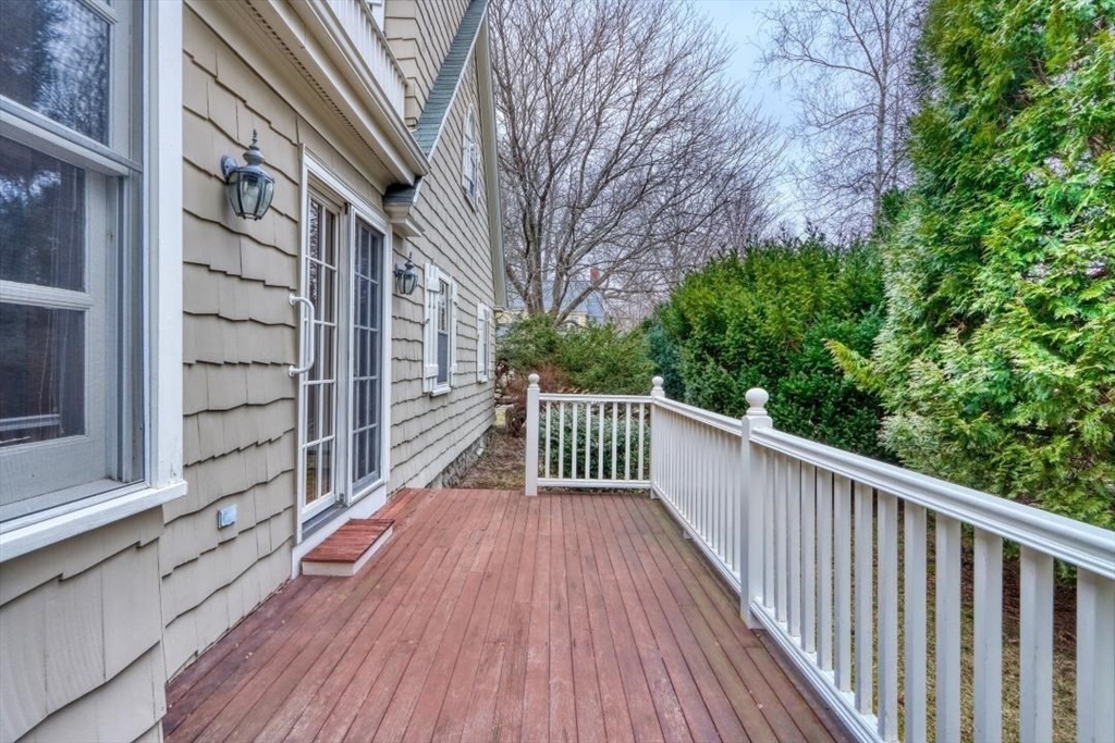 44 Cabot St