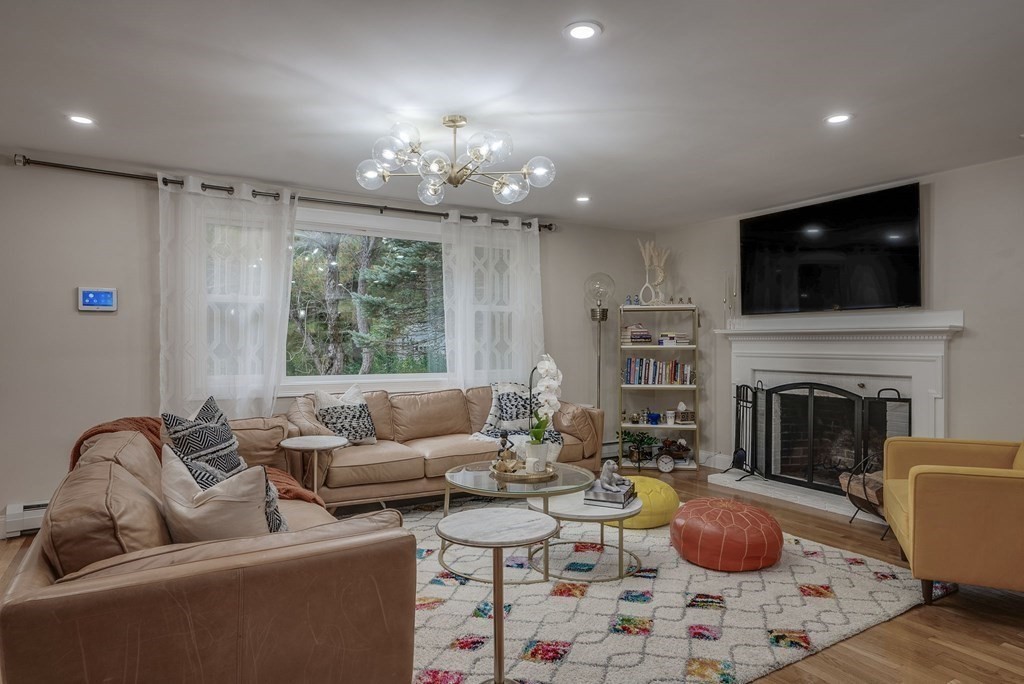 327 Old Billerica Rd