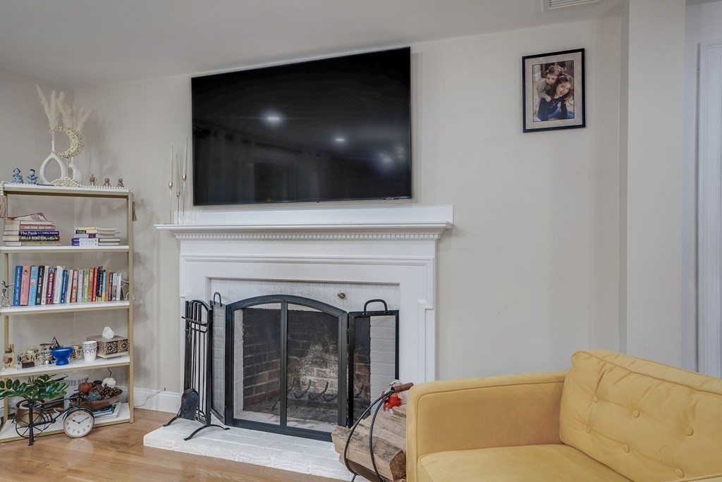 327 Old Billerica Rd