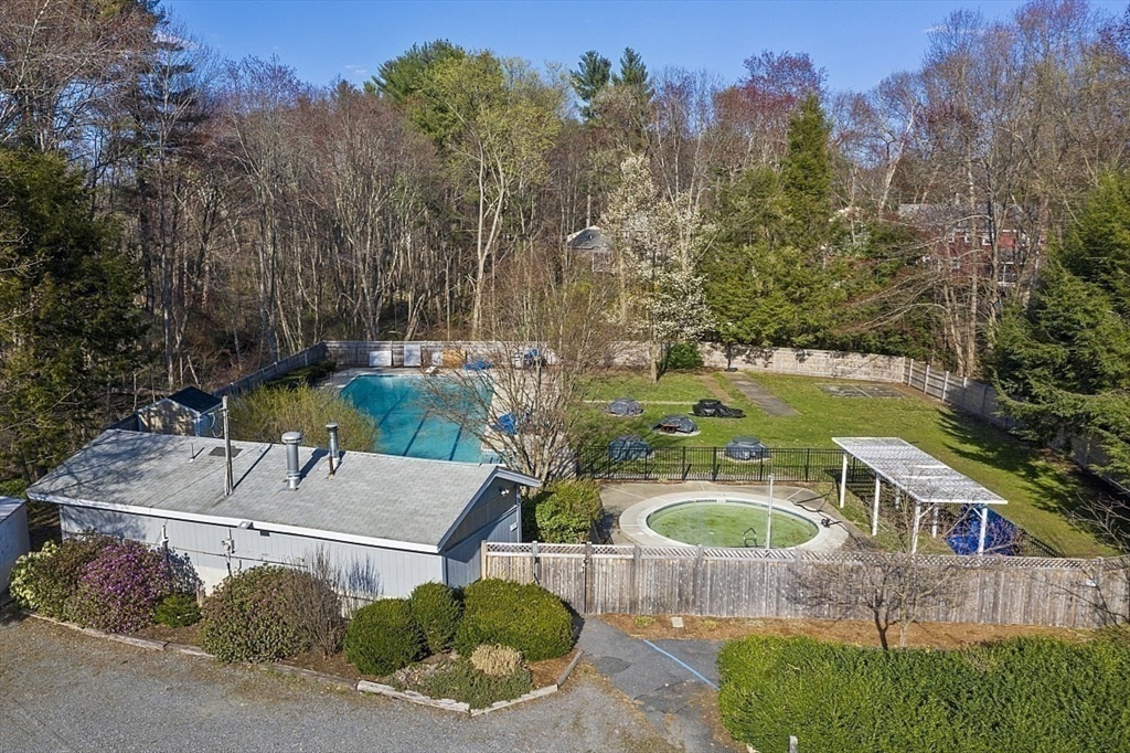 15 Washington Dr