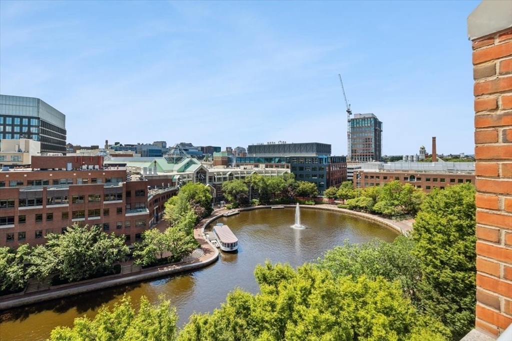 4 Canal Park Unit: 810PH