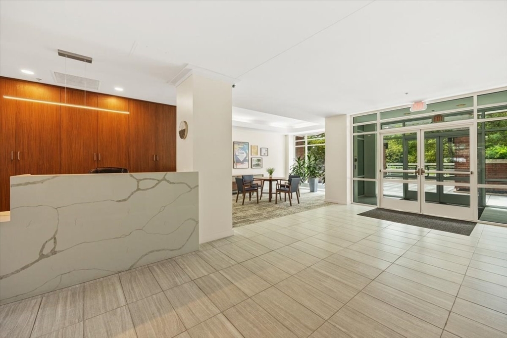 4 Canal Park Unit: 810PH