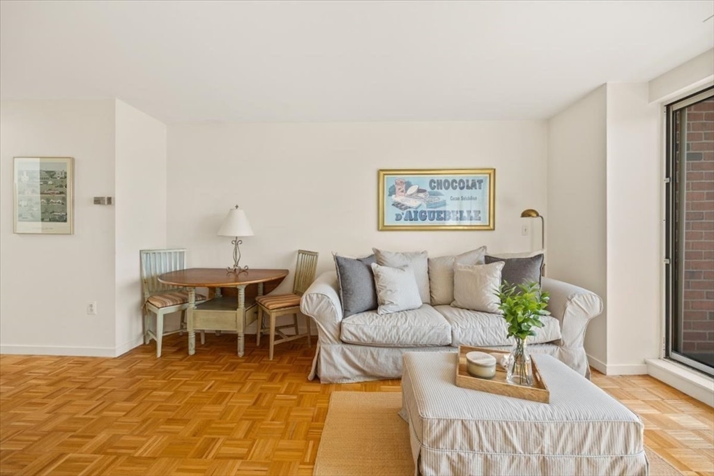 4 Canal Park Unit: 810PH