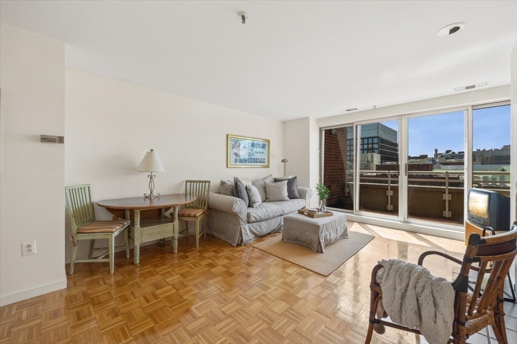 4 Canal Park Unit: 810PH