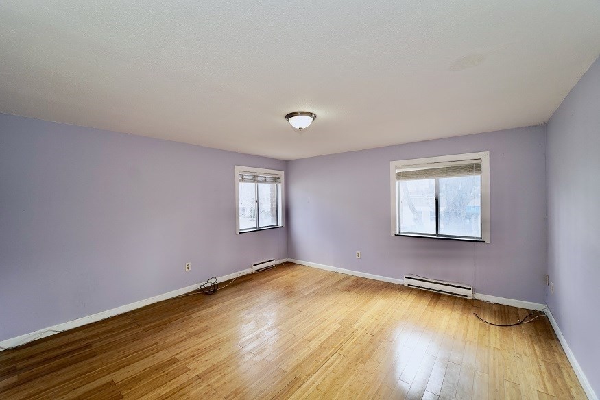 45 Oval Rd # 22