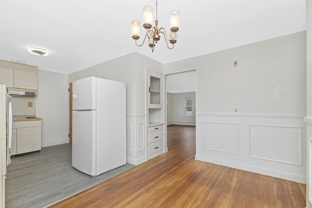 166 Maple St