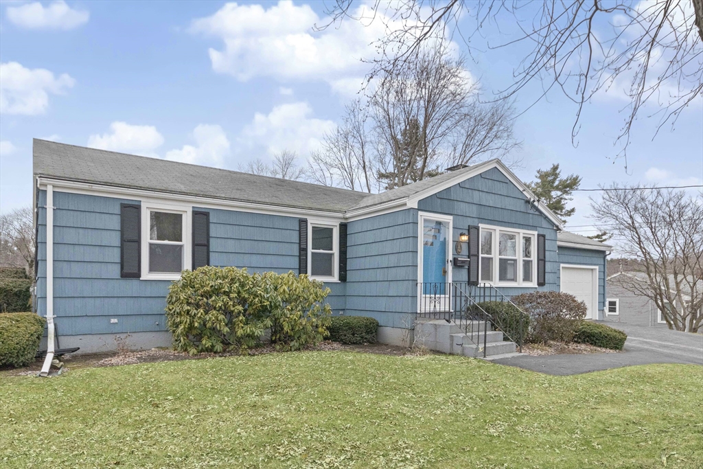 166 Maple St