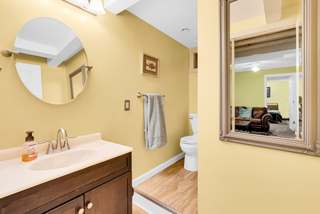 8 Highcroft Way # 8