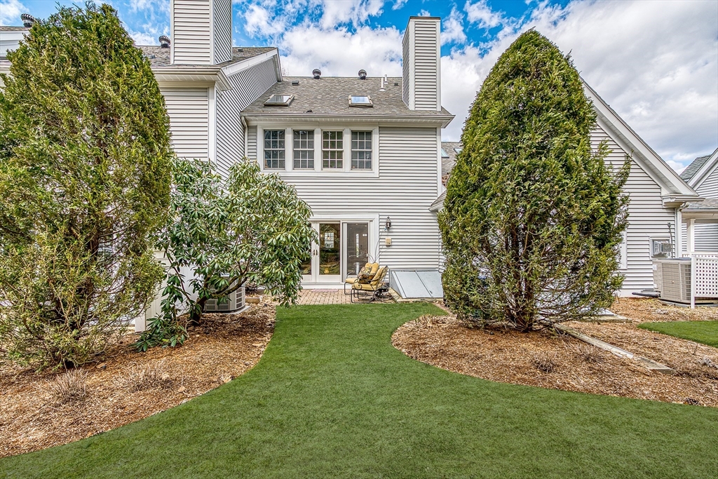 8 Highcroft Way # 8