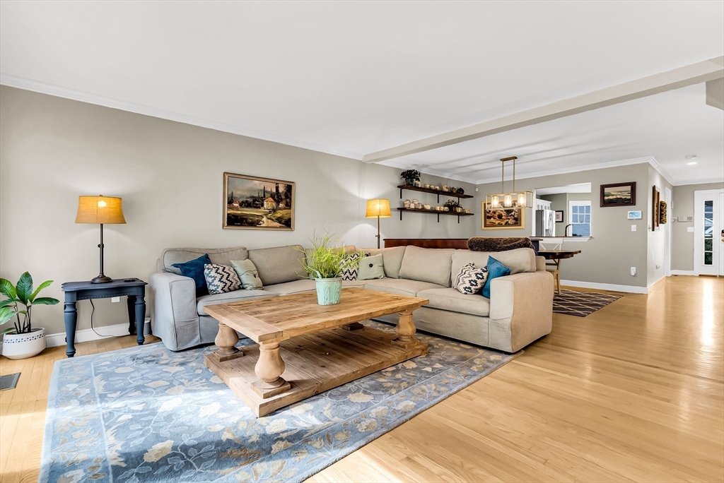 8 Highcroft Way # 8