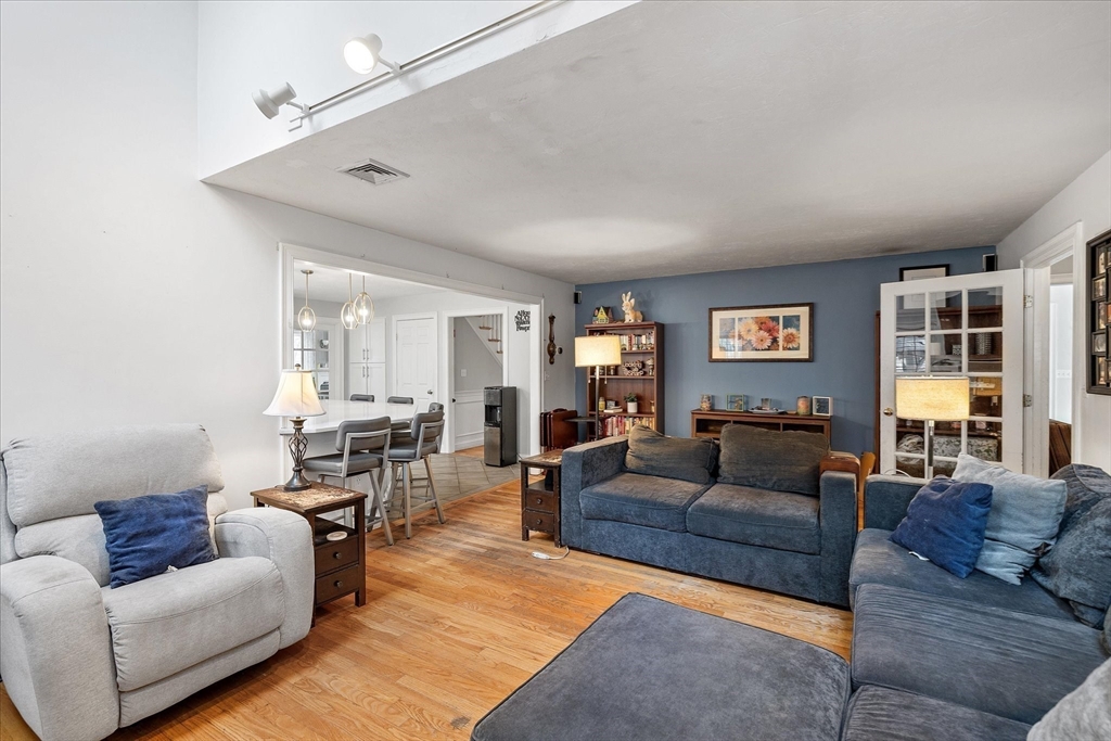 199 South St