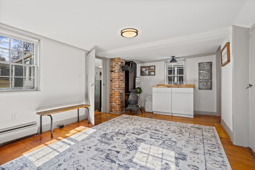 20 Fairbank St