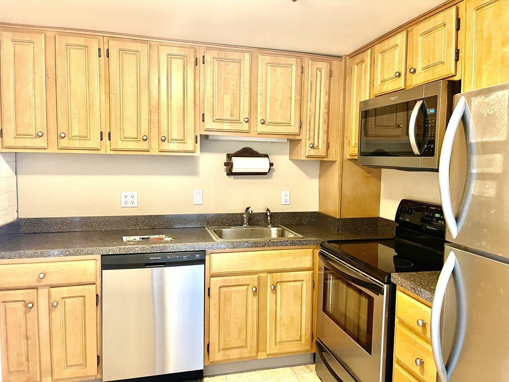 175 Quincy Shore Drive Unit: B-71