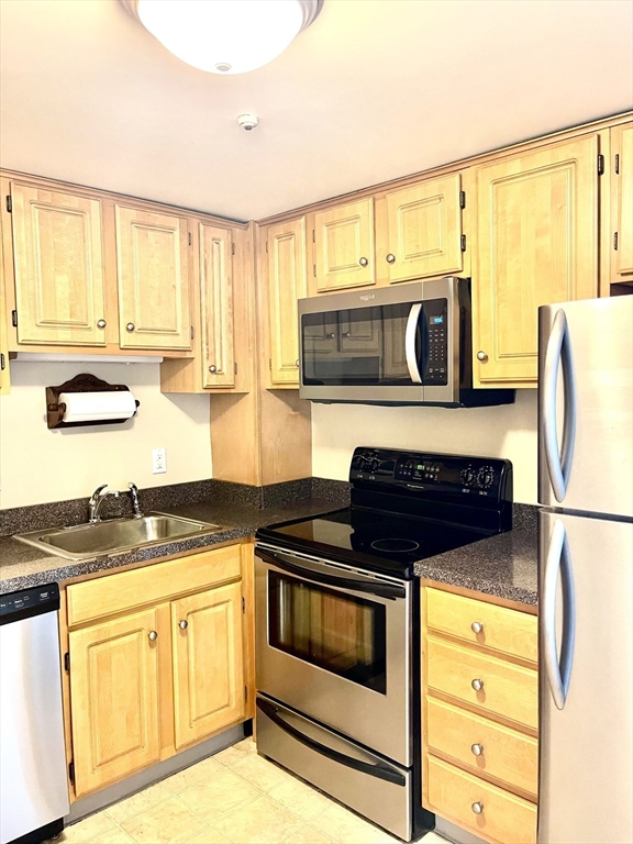 175 Quincy Shore Drive Unit: B-71