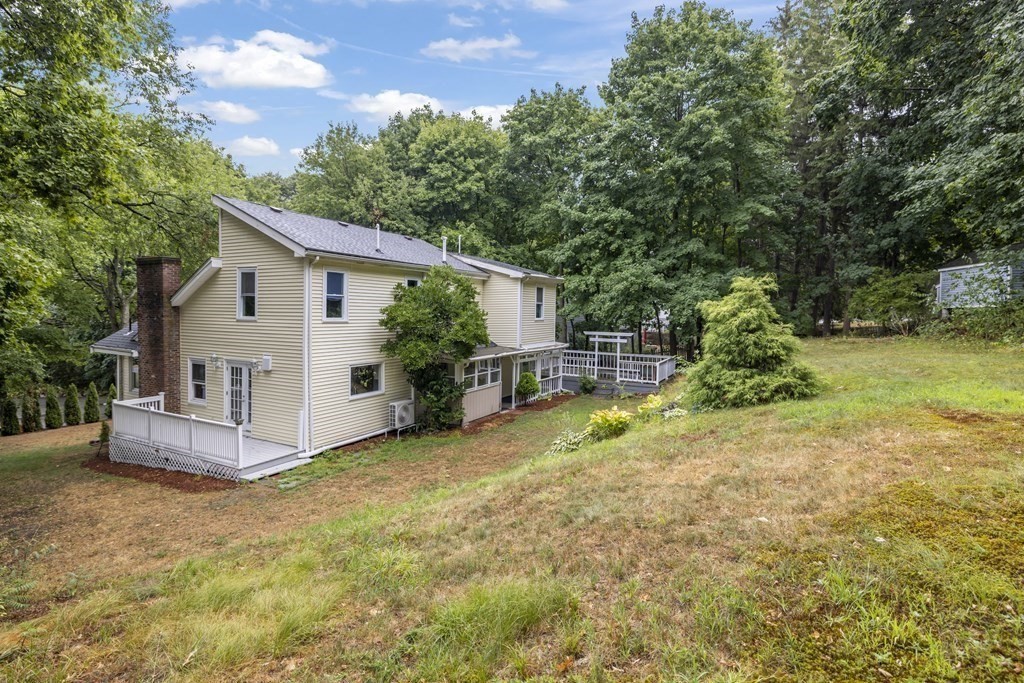 15 Bowman St