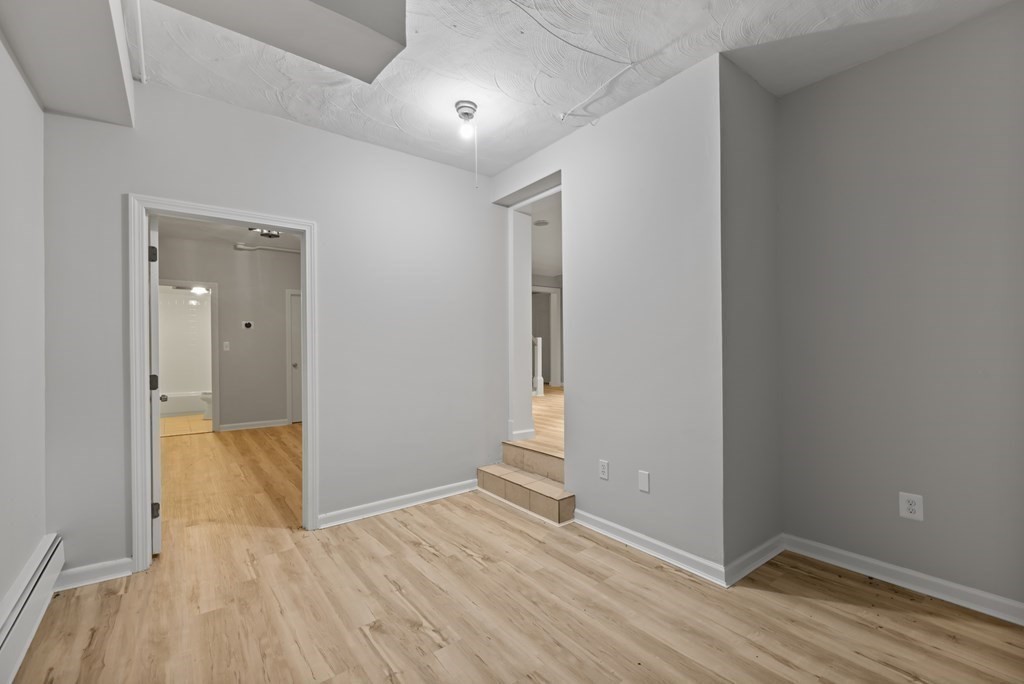 15 Bowman St