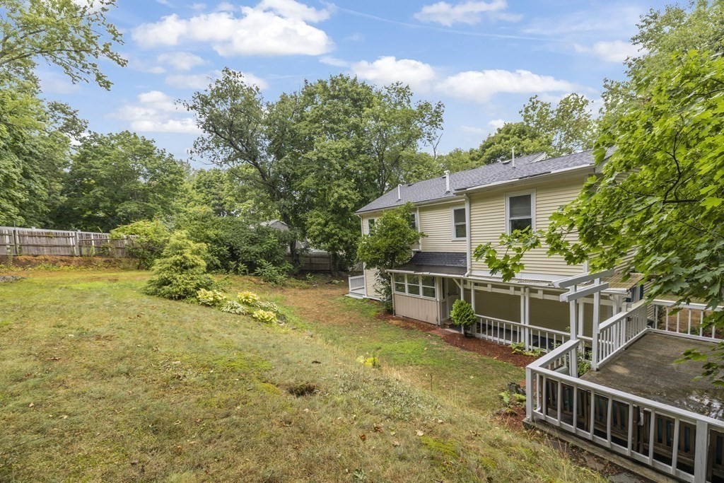 15 Bowman St