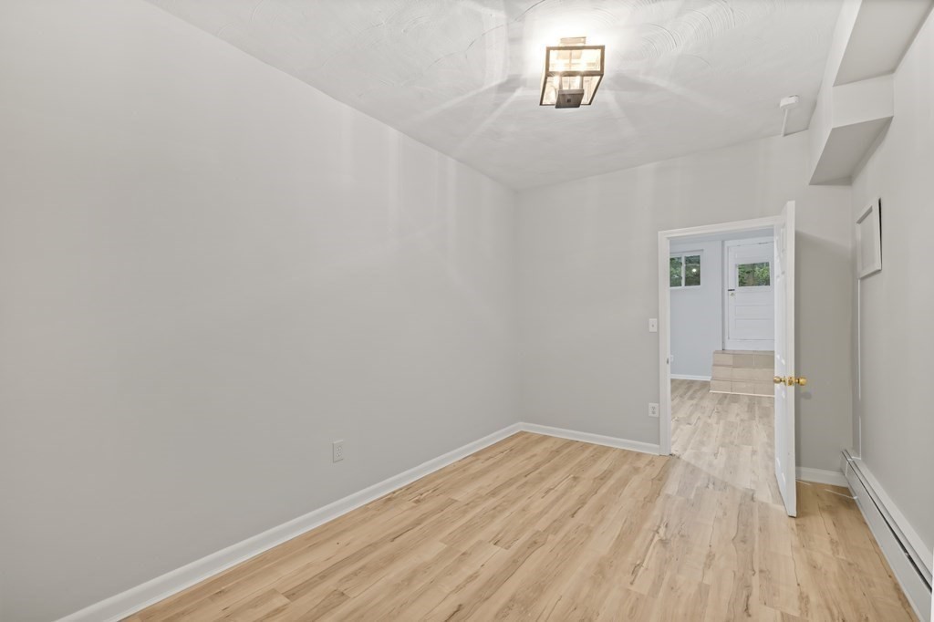 15 Bowman St