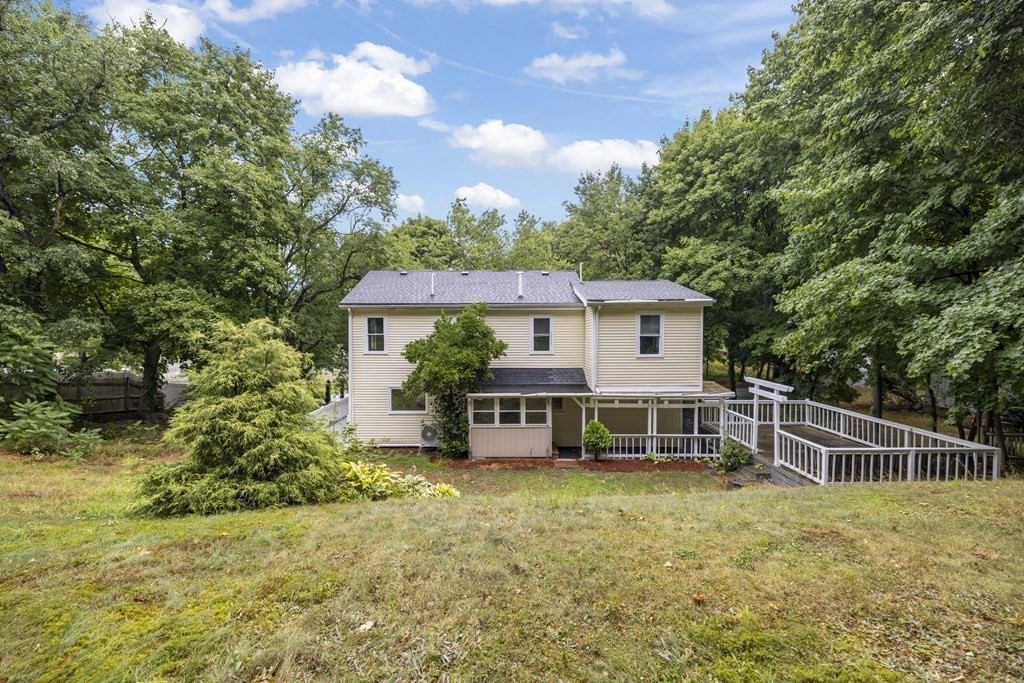 15 Bowman St