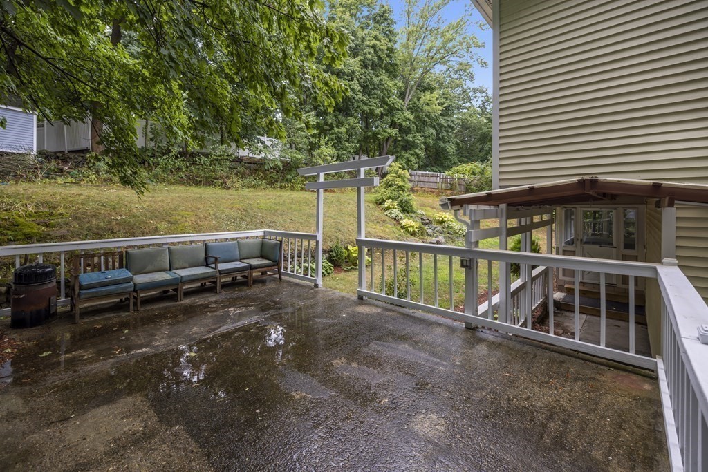 15 Bowman St