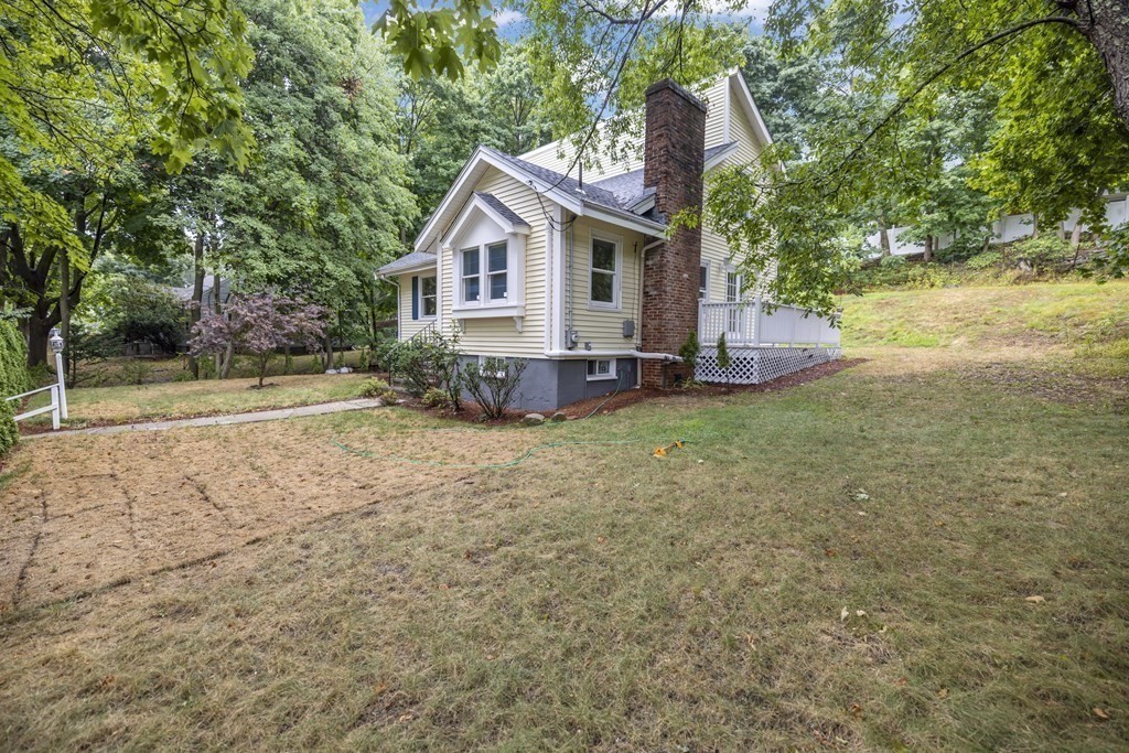 15 Bowman St