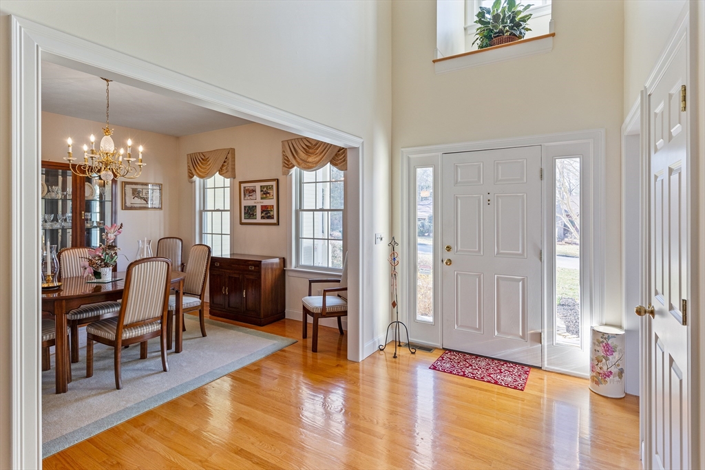 15 Rhonda Rheault Dr
