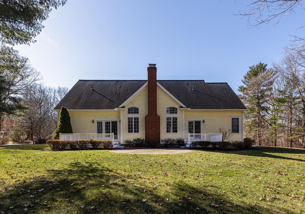 15 Rhonda Rheault Dr