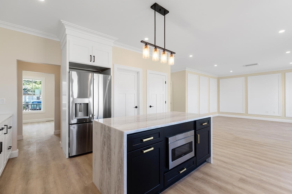 6 Myrtle Ave