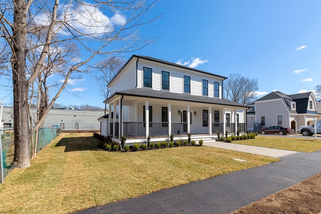 6 Myrtle Ave
